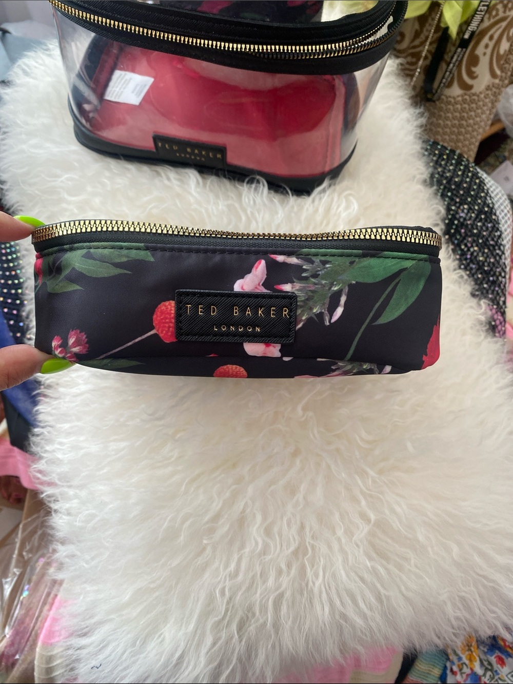 TED BAKER Black Clear Floral 4 Piece Travel Makeup Case NWT! - Picture 13 of 14